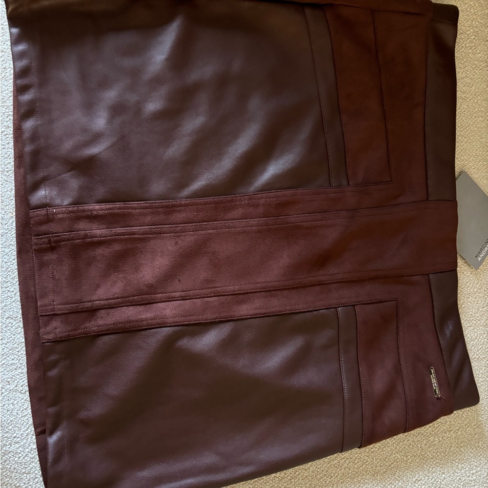 MARC NEW YORK short skirt.